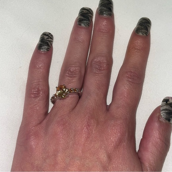 New S925 Sterling Silver Rare Golden Orange Topaz Oval Cut Luxurious Ring - Picture 12 of 16